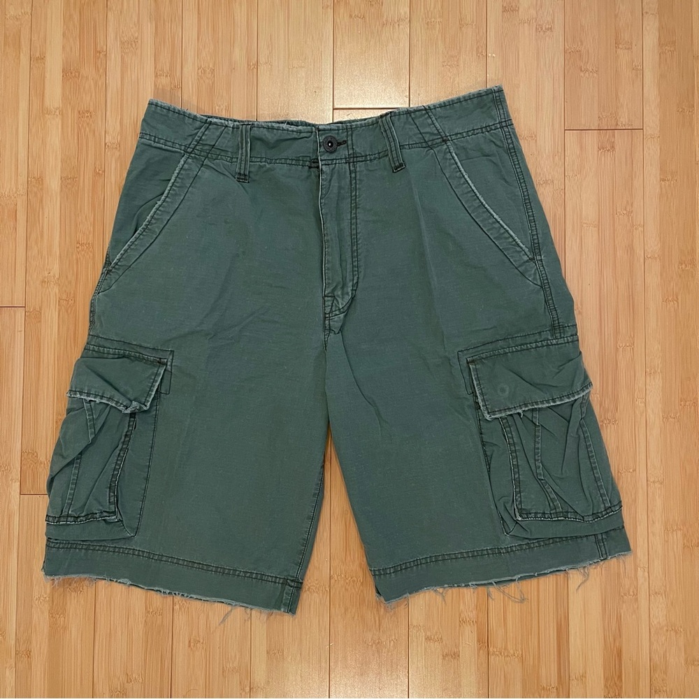Men’s Green Cargo Shorts Size 34 – 100% Cotton, Cutoff Raw Hem